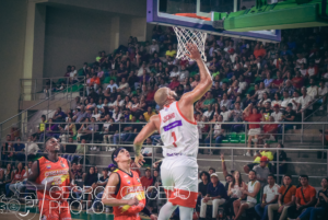 Titanes de Barranquilla debutó dominando el juego de principio a fin para llevarse la victoria por un marcador de 90-43 ante los Corsarios de Cartagena en el primer partido de la temporada 2023-1 de la Liga WPlay